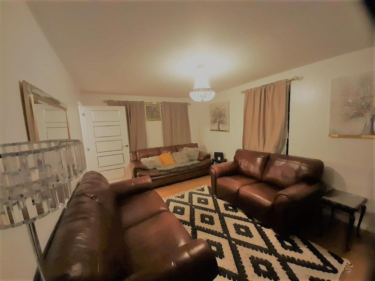 Beautiful 4 Bedroom Treasure Home Hemel Hempstead Extérieur photo